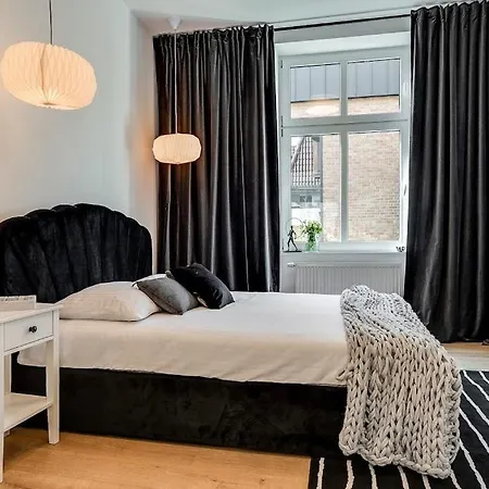 アパート Jan Iii Sobieski - Luksusowy L Z Darmowym Prywatnym Parkingiem *